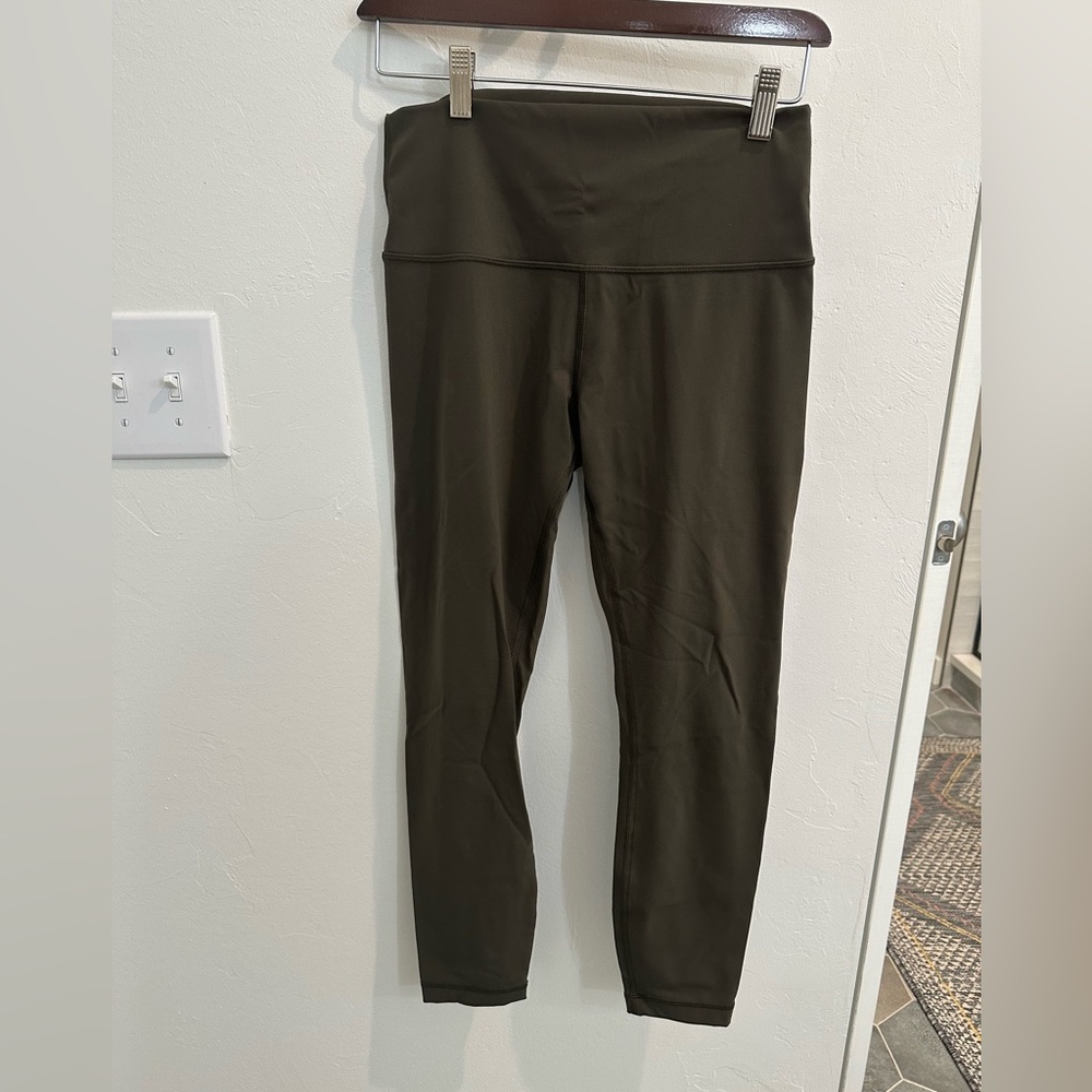 Lululemon Wunder Under High Rise Tight 25, Size 8, dark olive